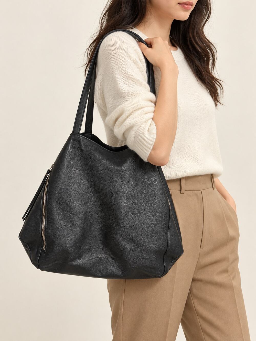 Gianni Chiarini Firenze Black Leather Hobo Bag with Side Zippers